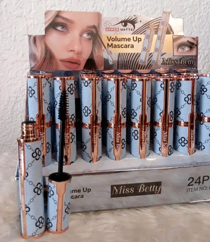 Fancy Style Black Liquid Mascara – Long Lasting